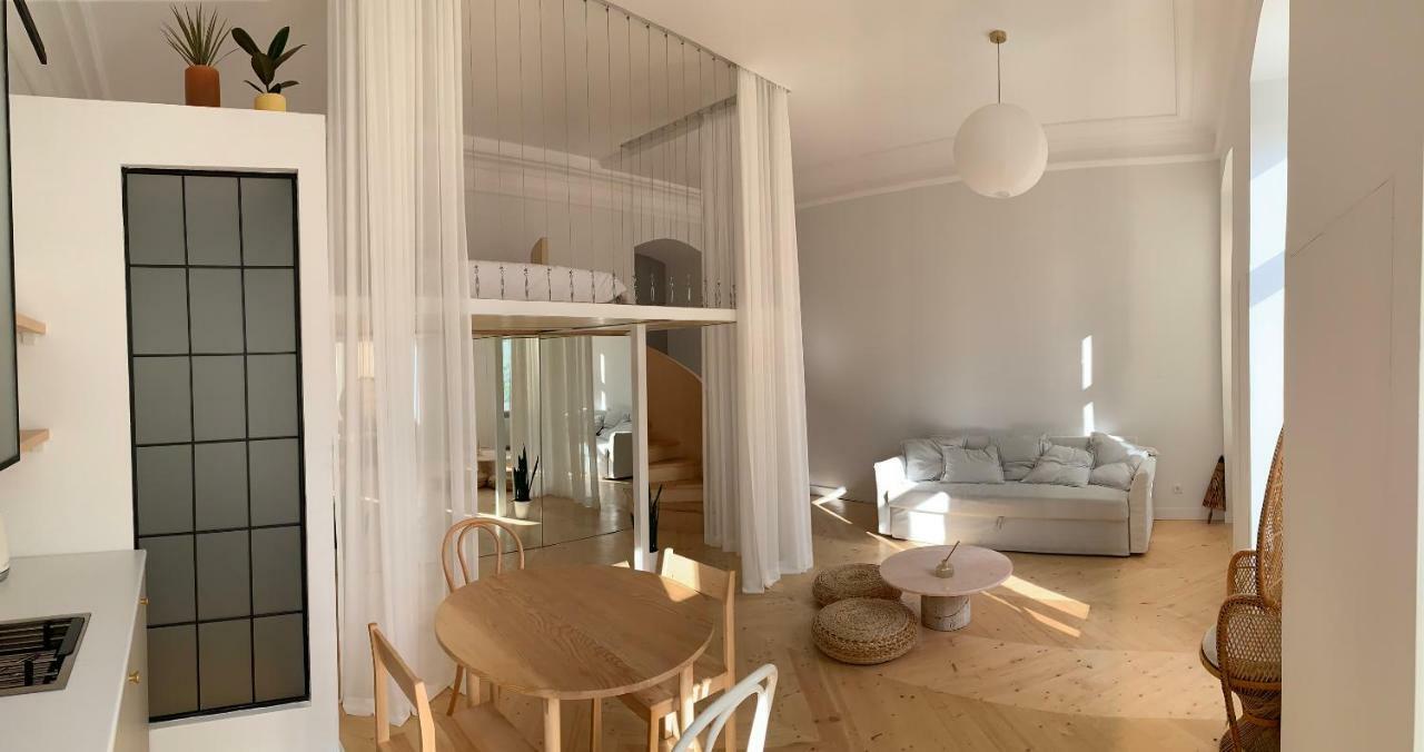 Апартаменты Studio In Central Тбилиси Экстерьер фото