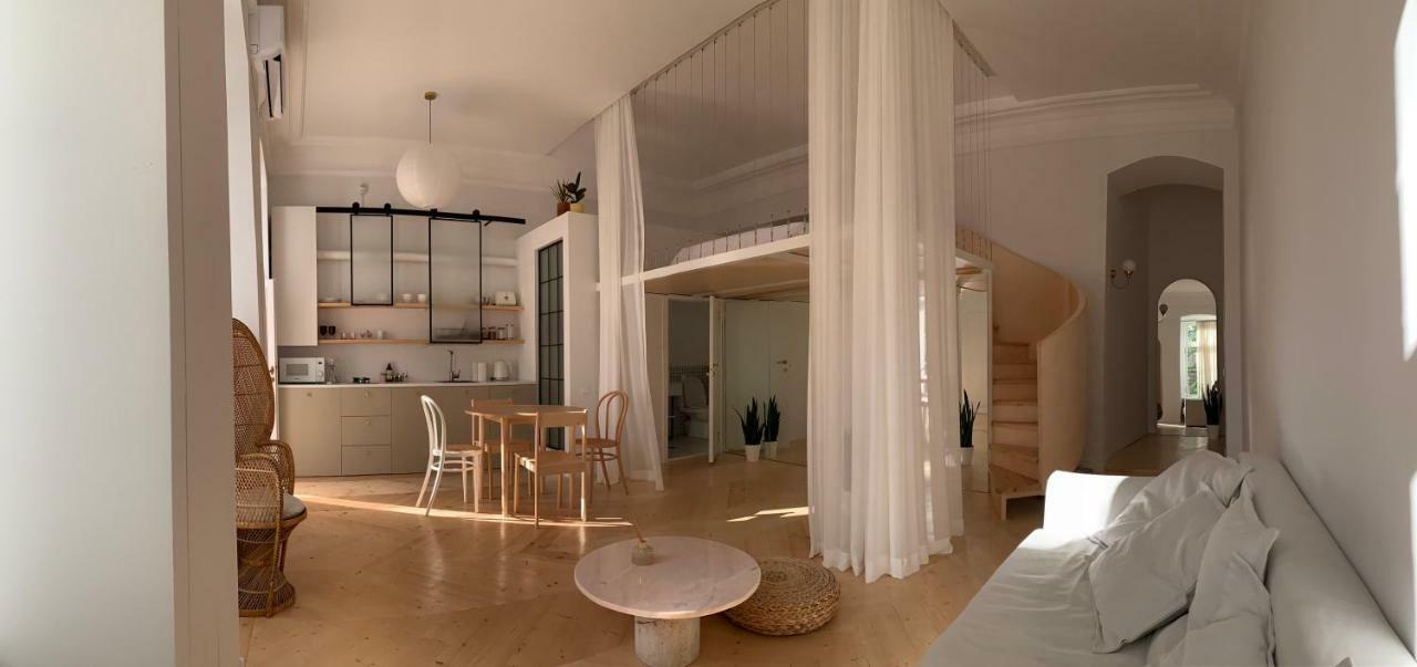 Апартаменты Studio In Central Тбилиси Экстерьер фото